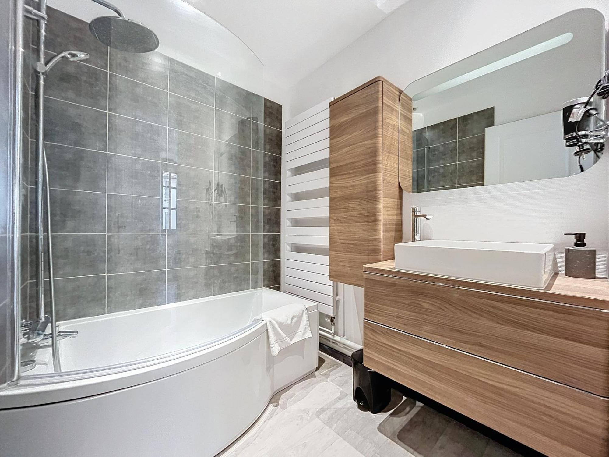 Grand Appartement Centre-Ville Clairvaux-les-Lacs Esterno foto