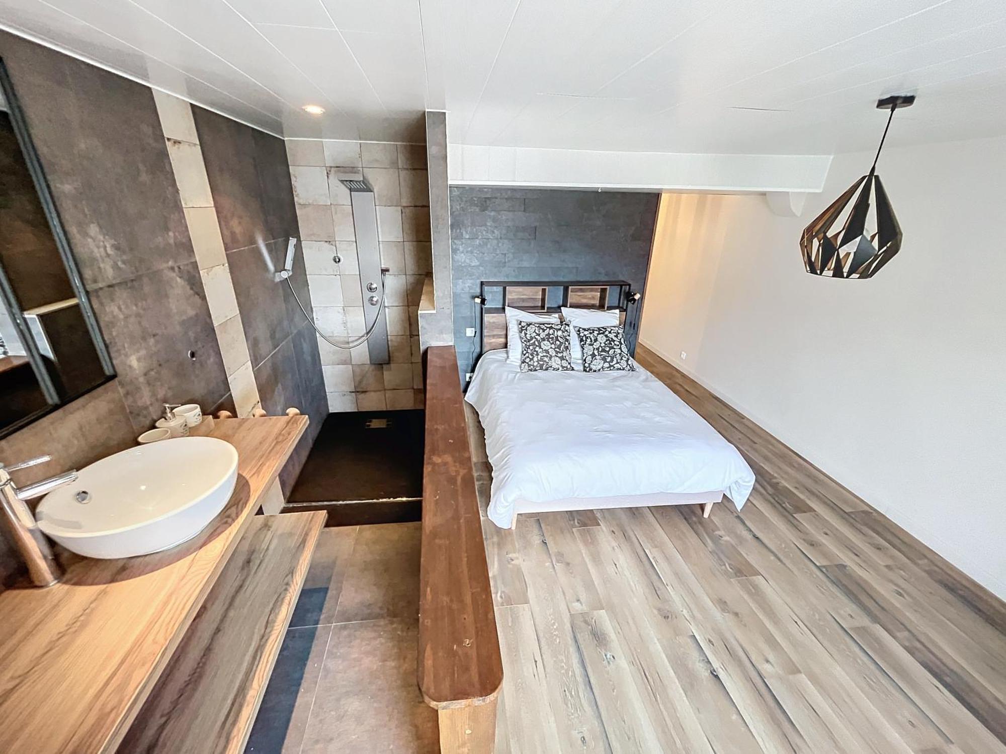 Grand Appartement Centre-Ville Clairvaux-les-Lacs Esterno foto
