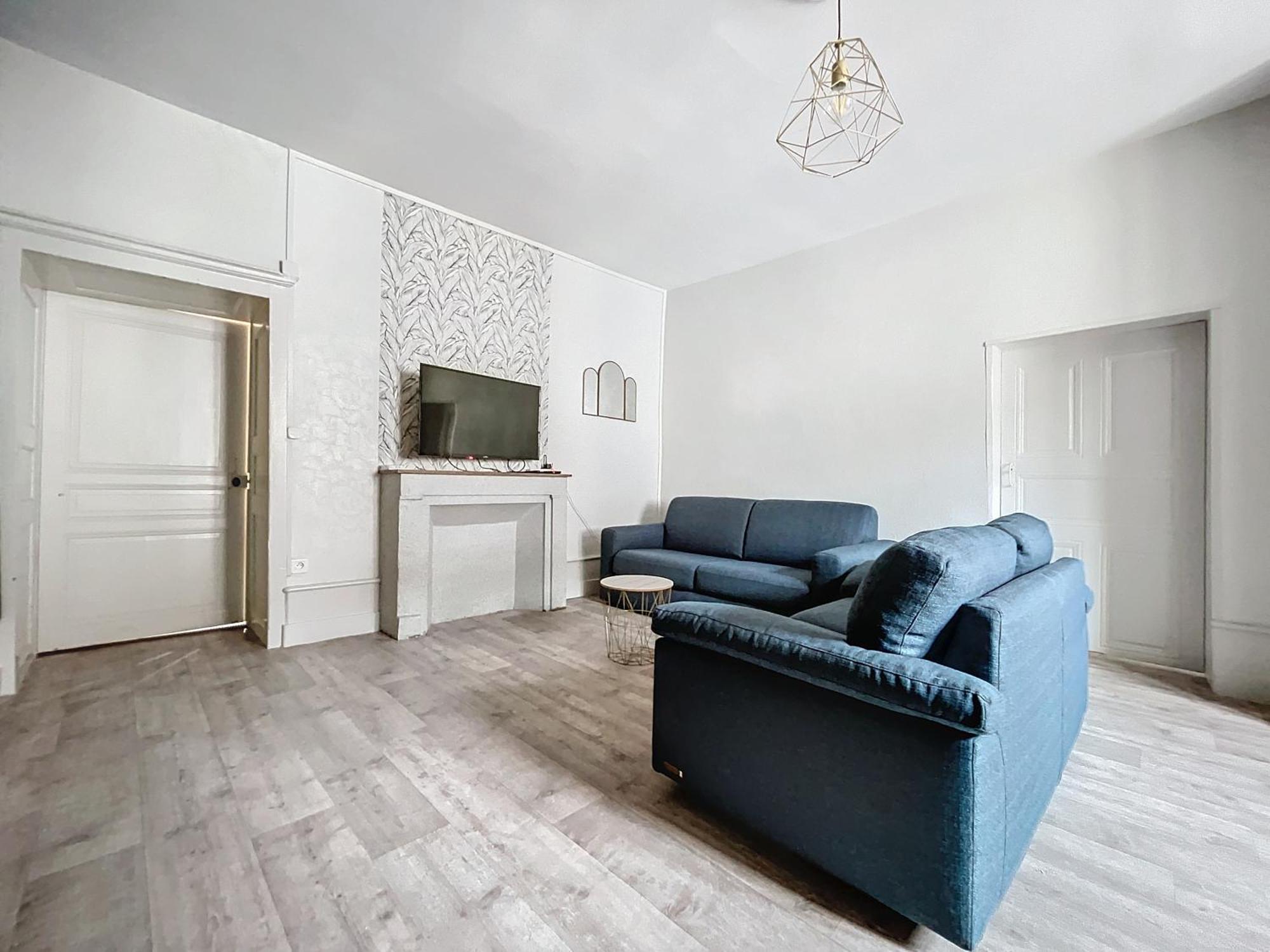 Grand Appartement Centre-Ville Clairvaux-les-Lacs Esterno foto